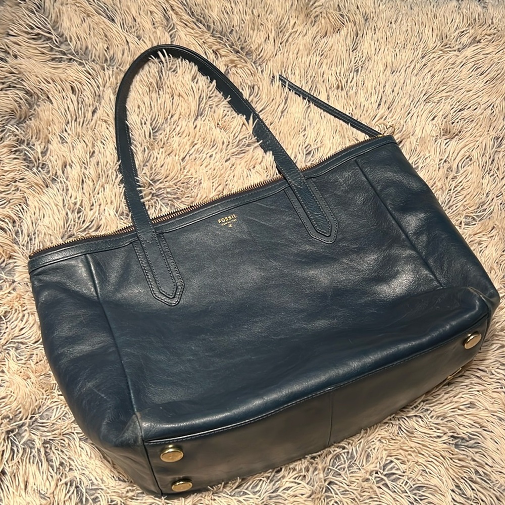 Fossil Tote